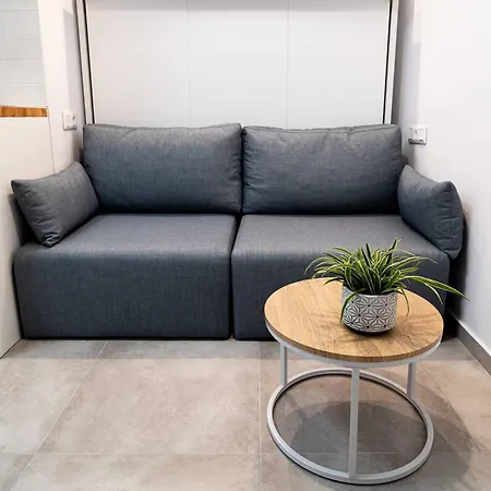 Hector - Comfort In The Center Of شقة